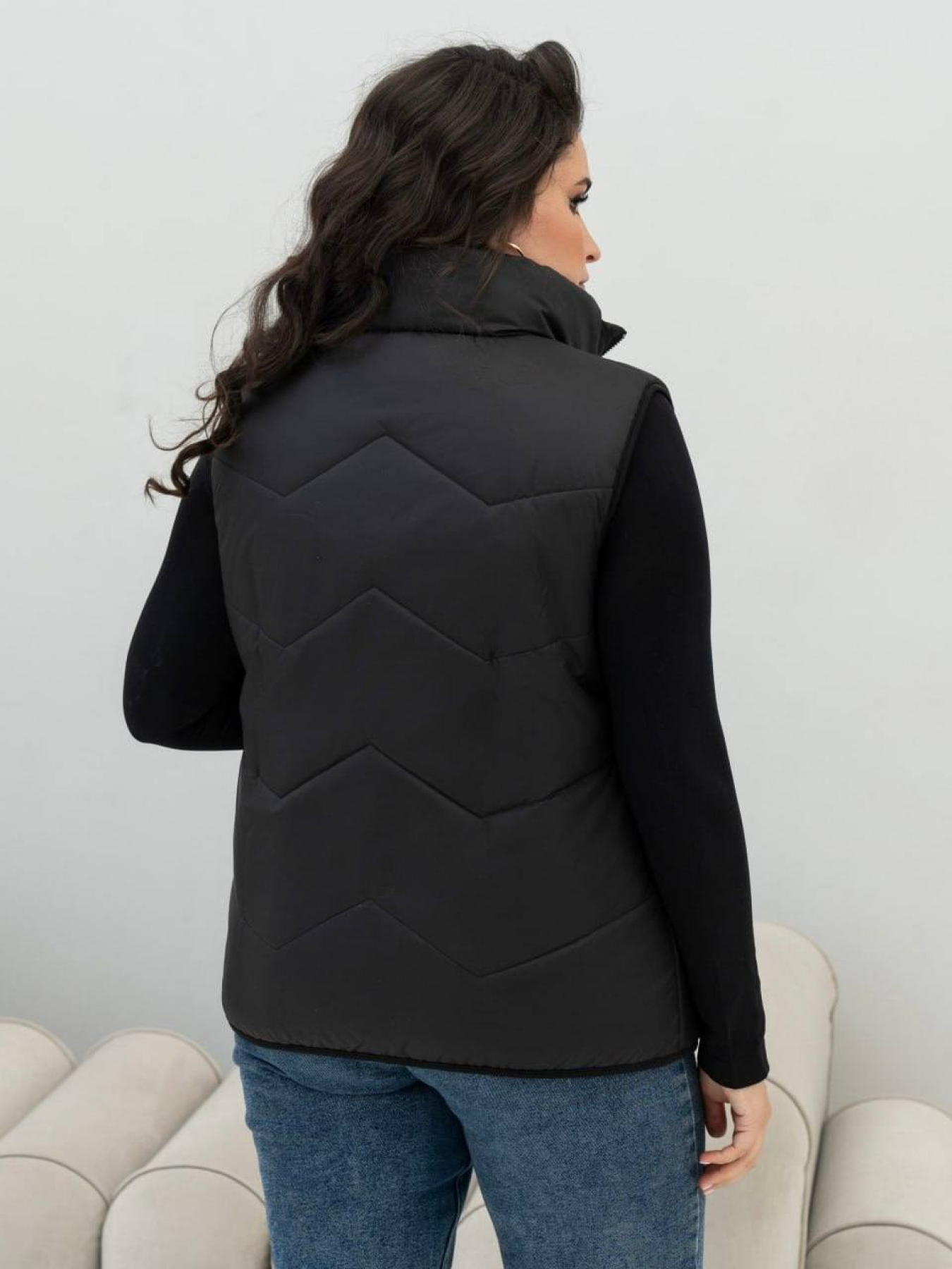 Утеплений жилет UVENTUM модель 00115-1-mt Утеплений жилет UVENTUM модель 00115-1-mt Фото