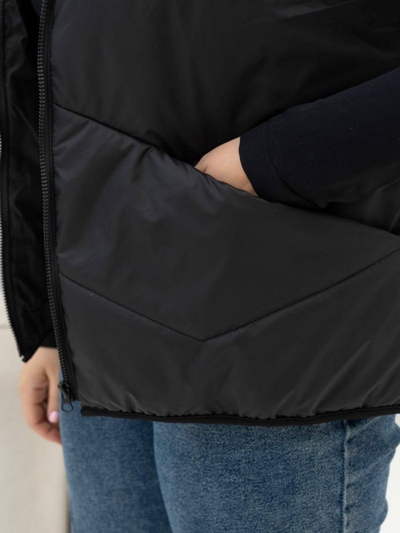 Утеплений жилет UVENTUM модель 00115-1-mt Утеплений жилет UVENTUM модель 00115-1-mt Фото