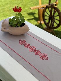 Ранер-доріжка для обіднього столу з вишивкою Red on Grey водовідштовхуюча в подарунковій упаковці Ecotton модель 25260 Фото