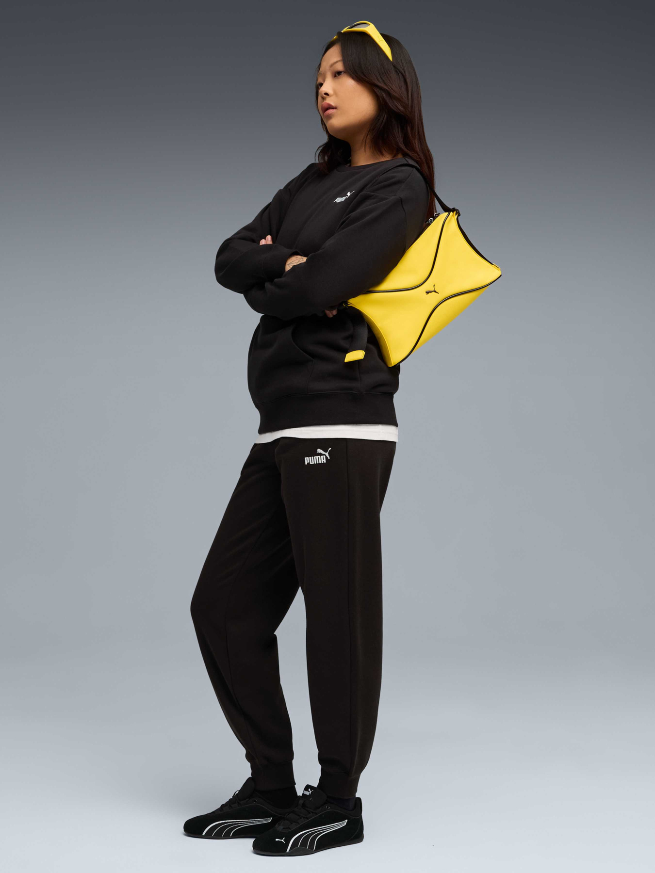 Спортивный костюм PUMA Sweat Suit Relaxed Fl модель 688160 Фото