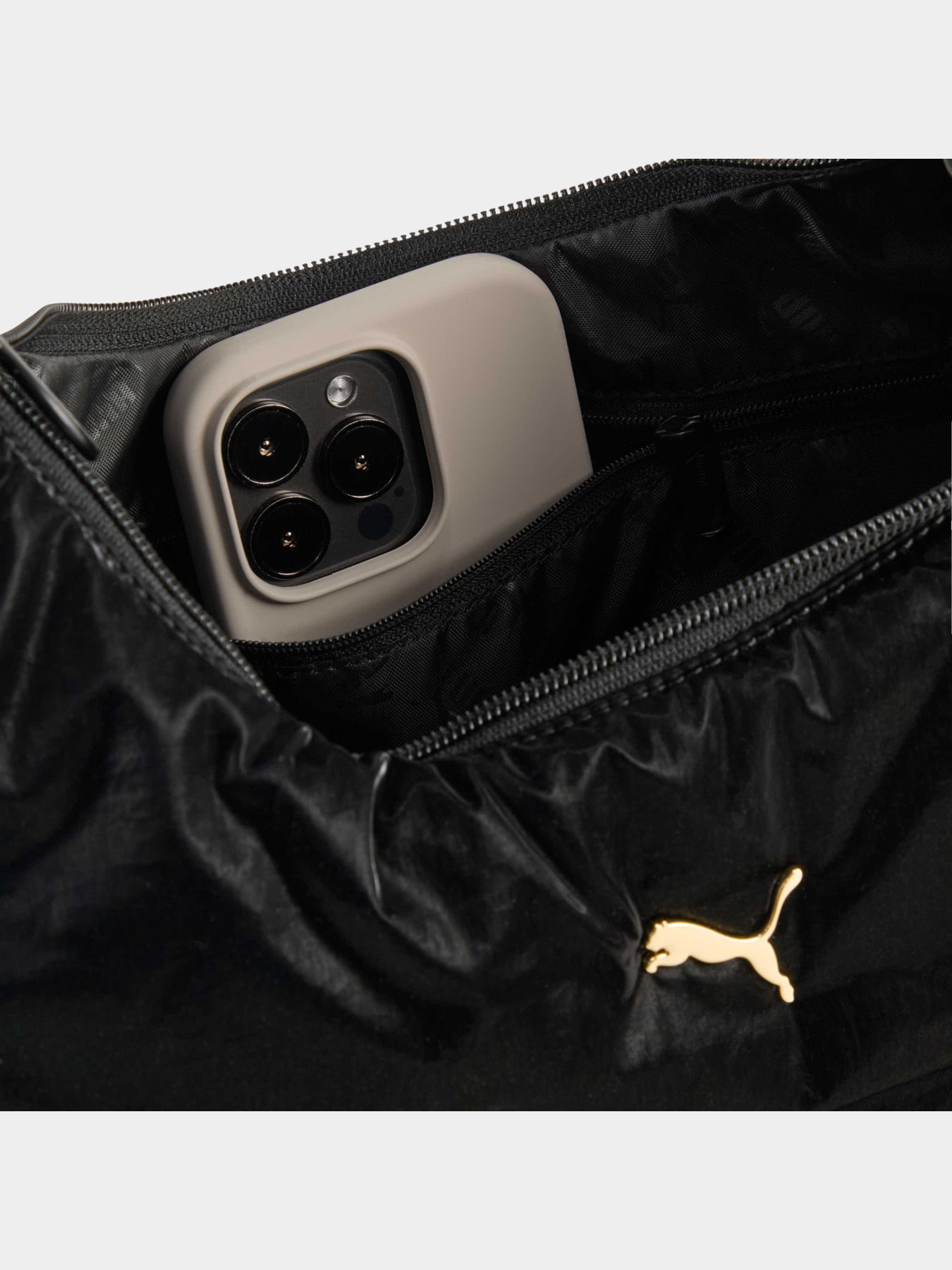 Сумка PUMA Up Hobo Bag модель 091299 Фото