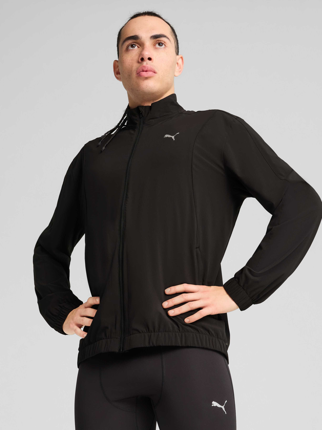 Демісезонна куртка PUMA Run Velocity Woven Jacket модель 526607 Фото