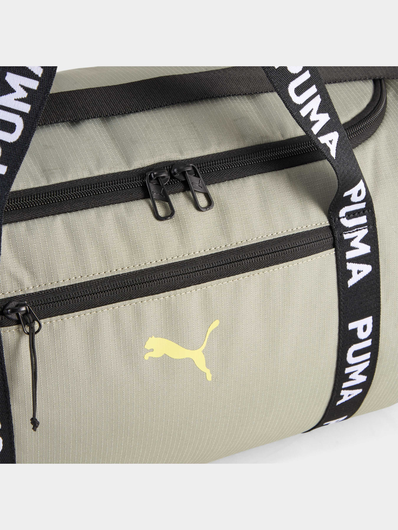 Сумка PUMA At Ess Barrel Bag модель 091849 Фото