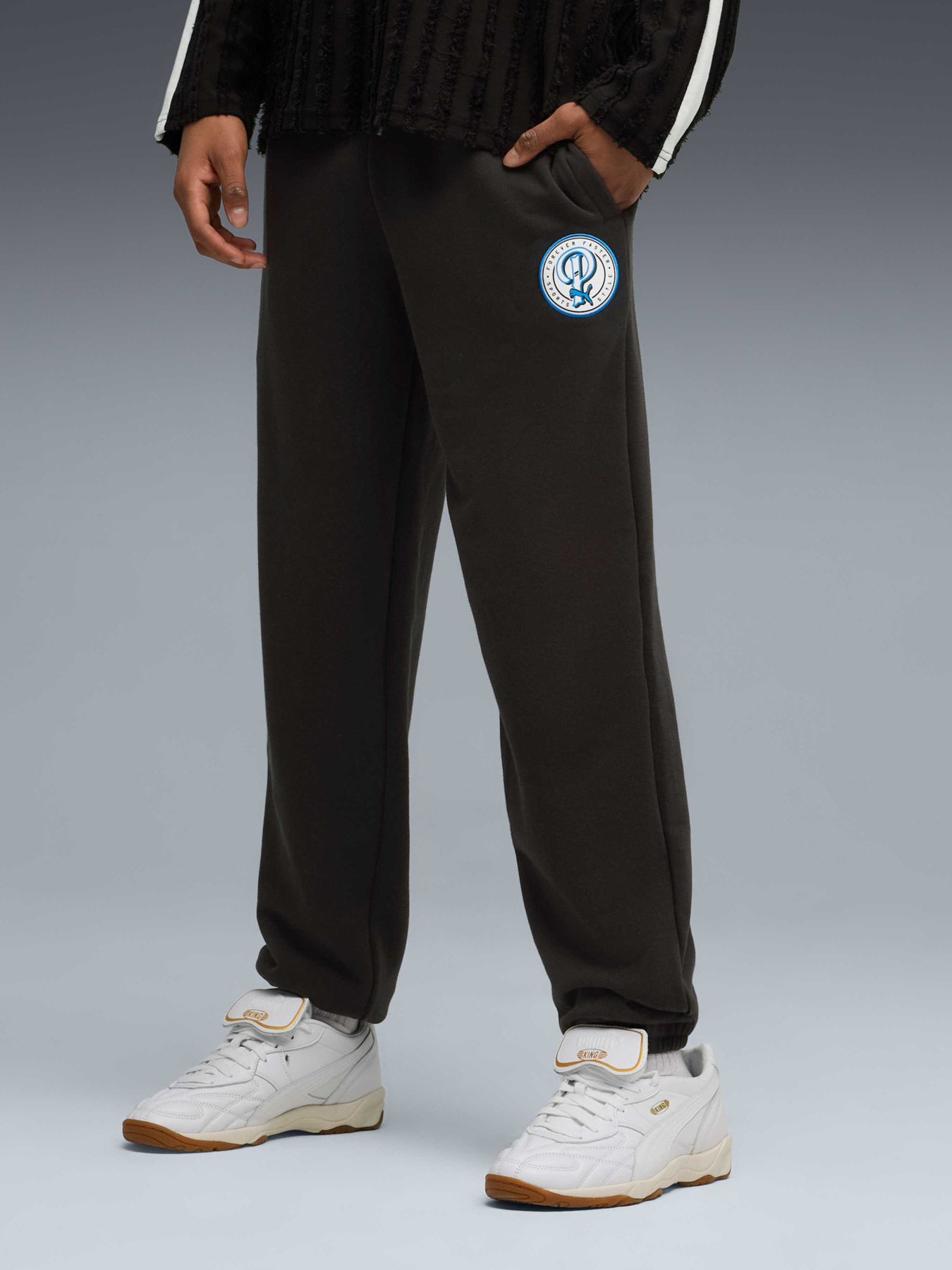 Штаны спортивные PUMA Wardrobe Ess Sweatpants модель 632109 Фото