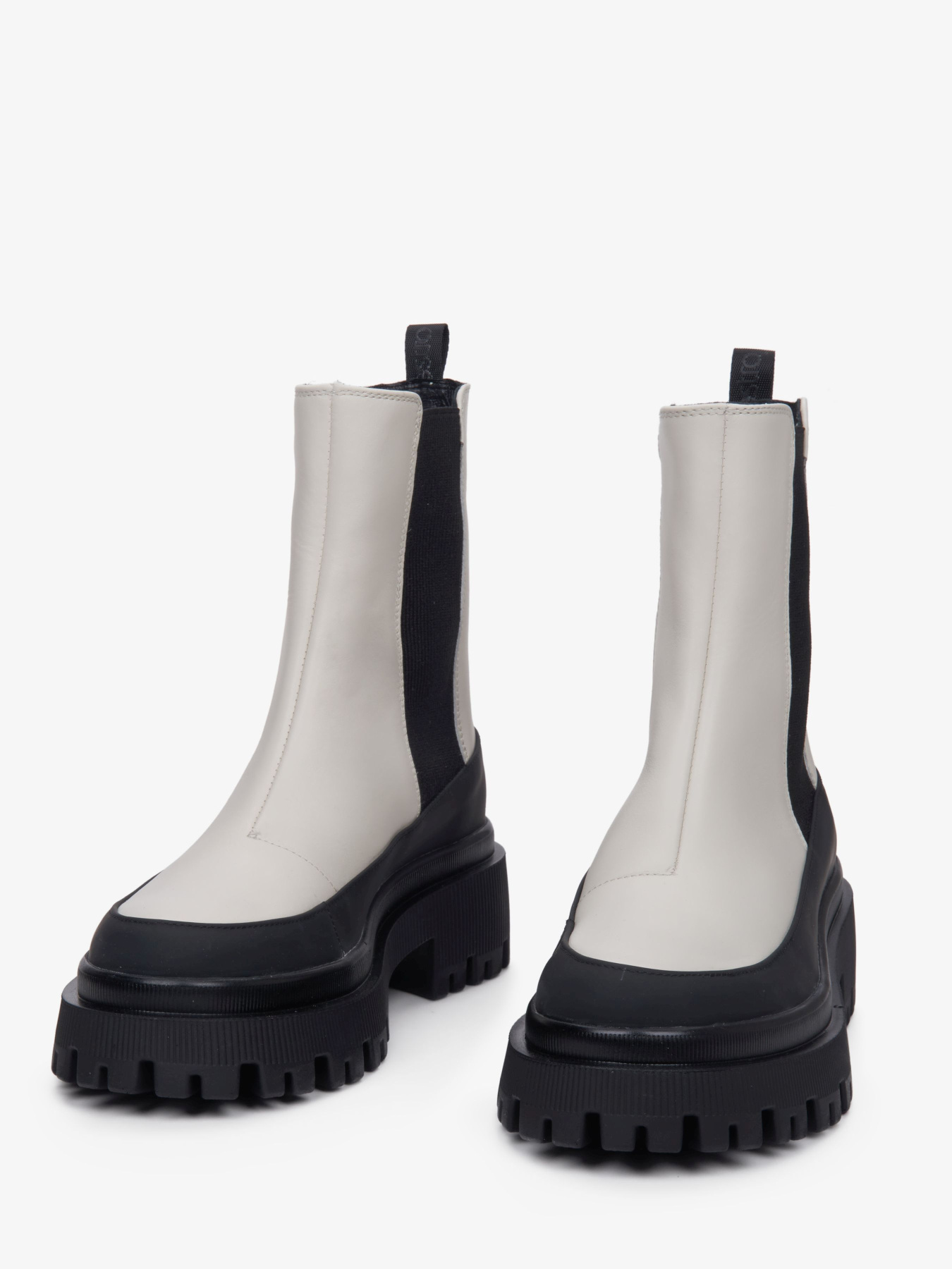 Ботинки и сапоги Estro модель 09-2078513-1201 Фото