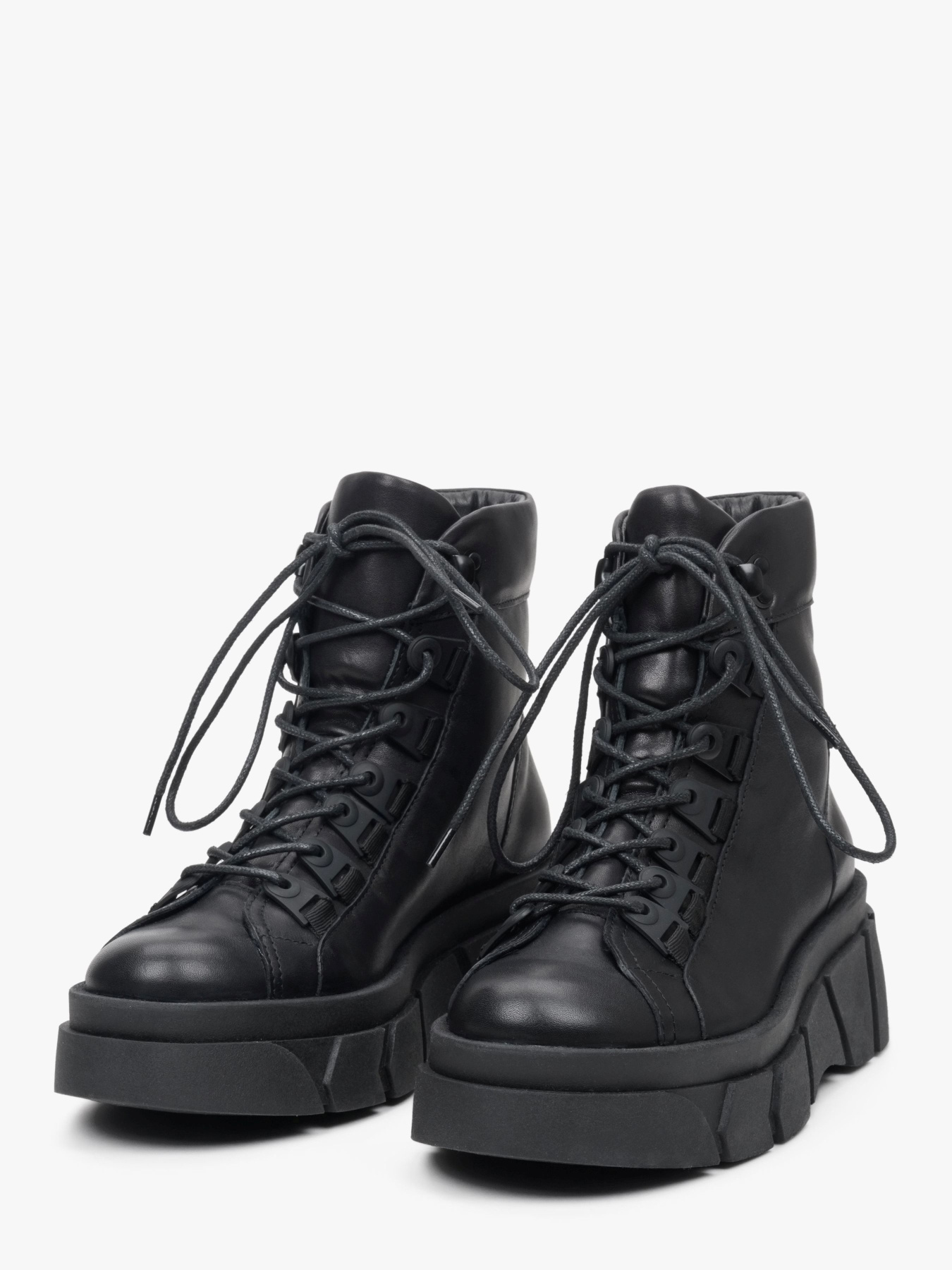 Ботинки и сапоги Estro модель 09-2909491-101 Фото