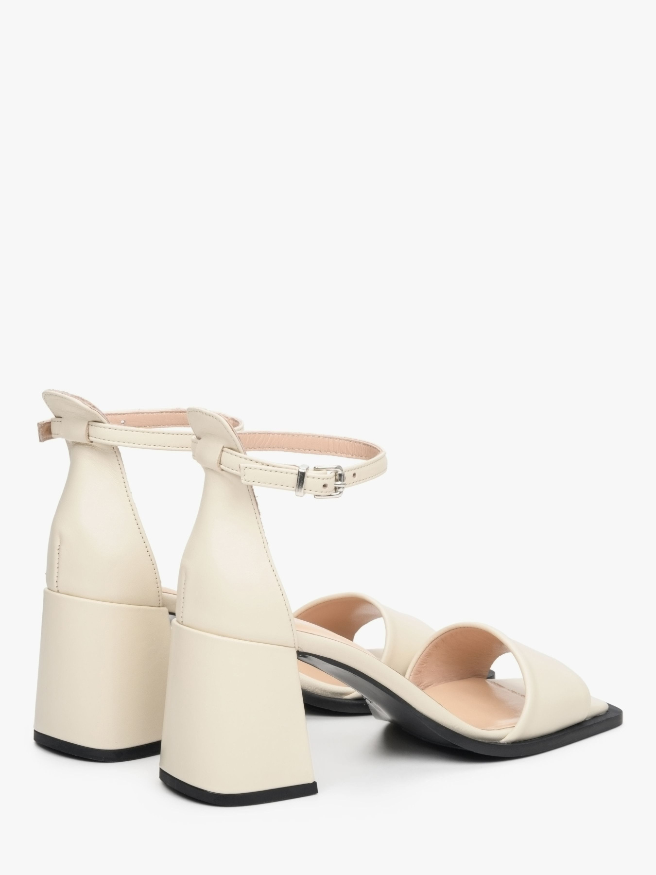 Сандалии Estro модель 48-142-3-1201 Фото