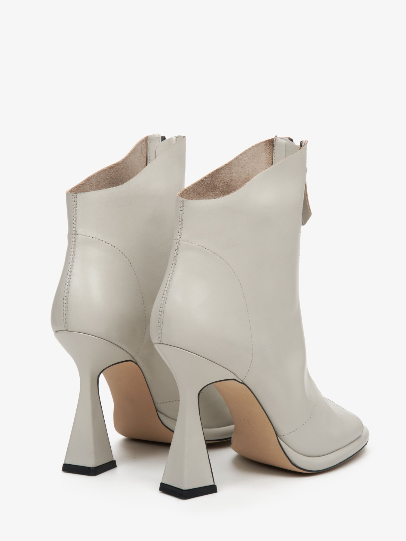 Ботинки и сапоги Estro модель 32-00056-105 Фото