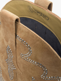 Ботинки и сапоги Estro модель 092-11-323 Фото