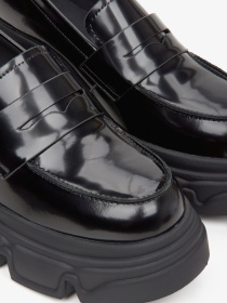 Туфли и лоферы Estro модель 2215028-1-1-401 Фото