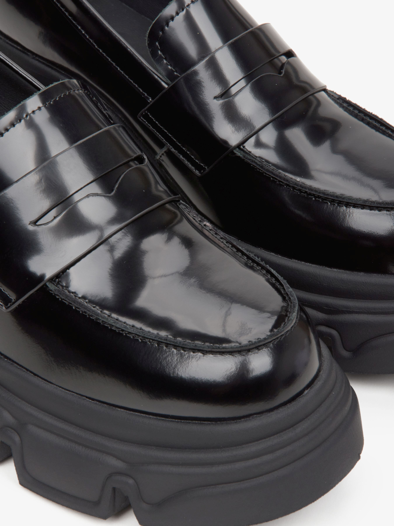 Туфли и лоферы Estro модель 2215028-1-1-401 Фото