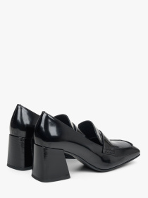 Туфли и лоферы Estro модель 7901-02-1-401 Фото