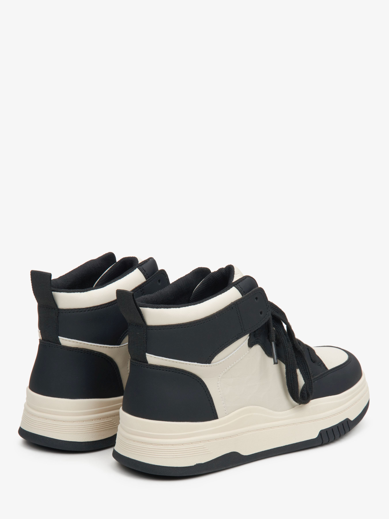 Ботинки и сапоги Estro модель 22-889-11-10095 Фото