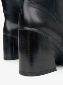 Ботинки и сапоги Estro модель 32-00066-101 Фото