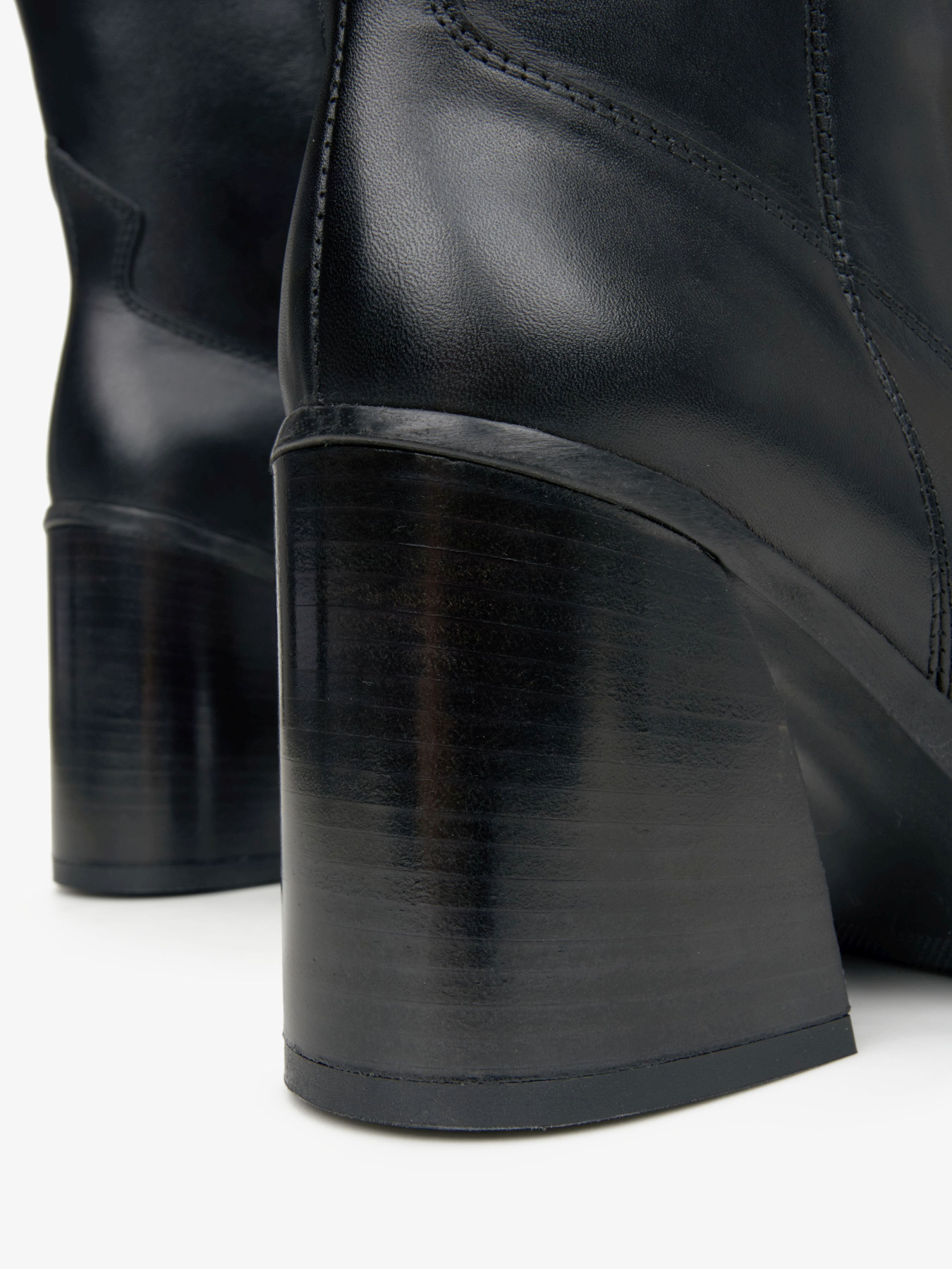 Ботинки и сапоги Estro модель 32-00066-101 Фото