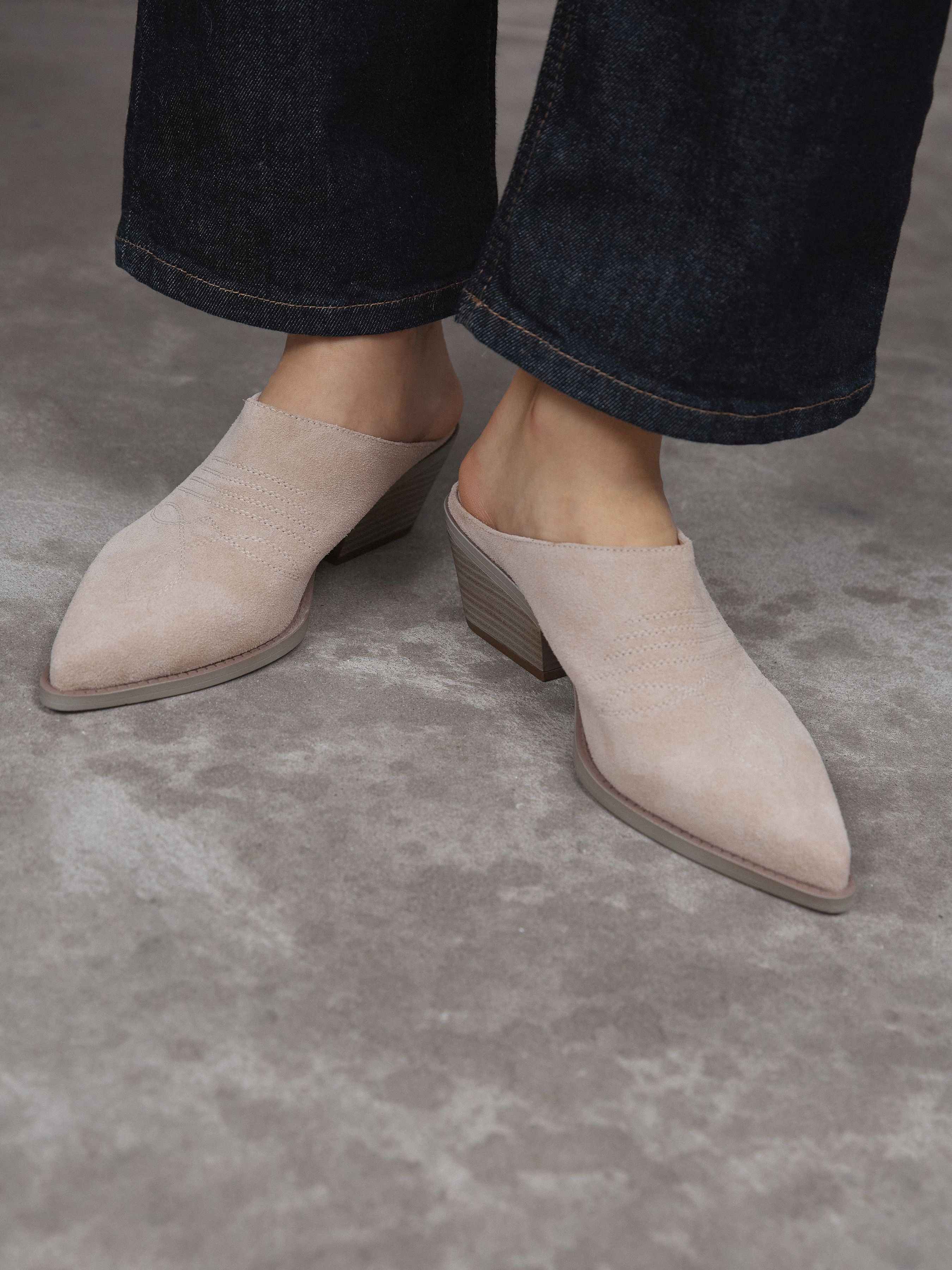 Велюрові Жіночі Шльопанці Estro  (ER00114998) колір бежевий