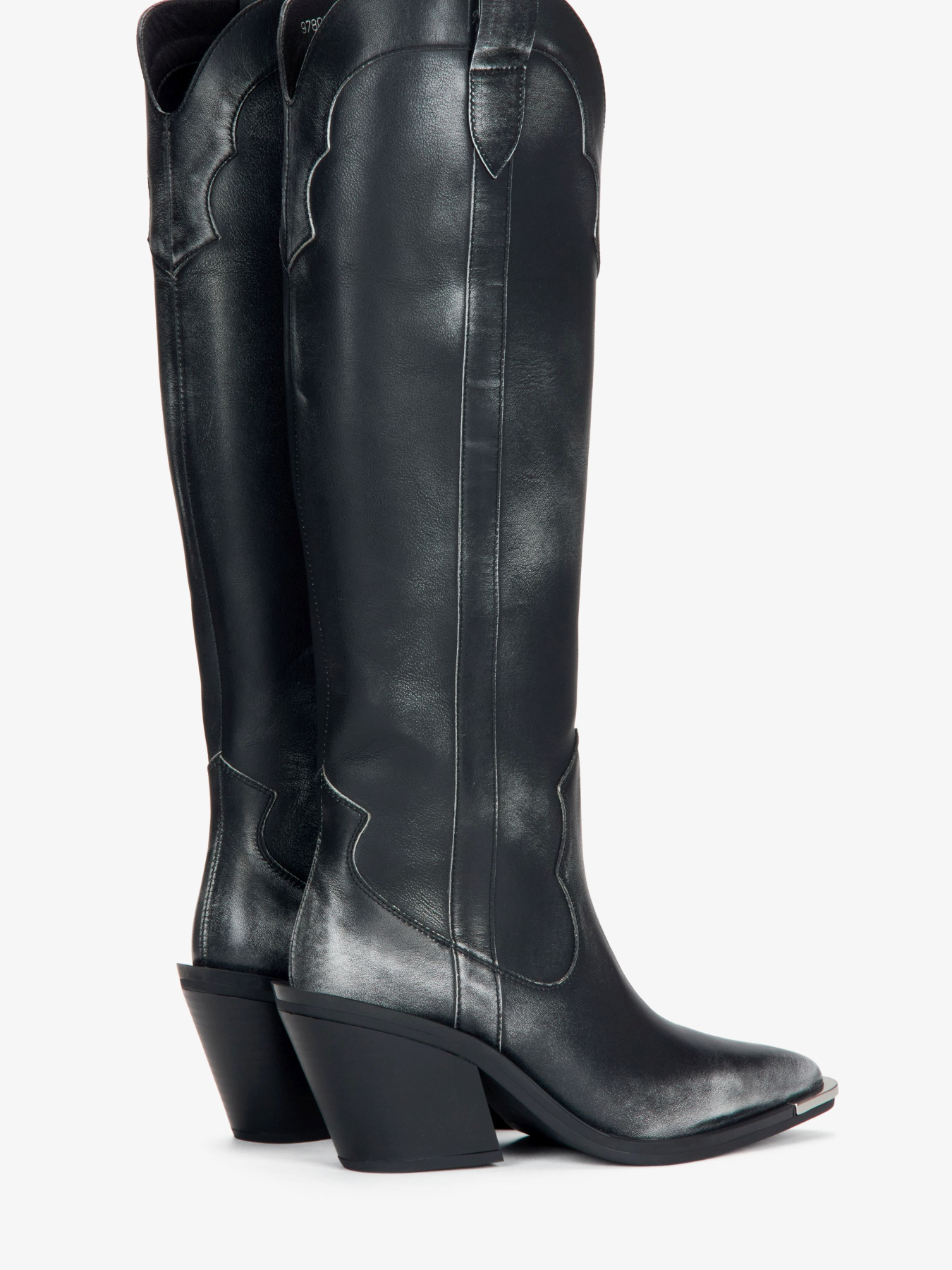 Черевики та чоботи Estro модель 978002-129 Фото