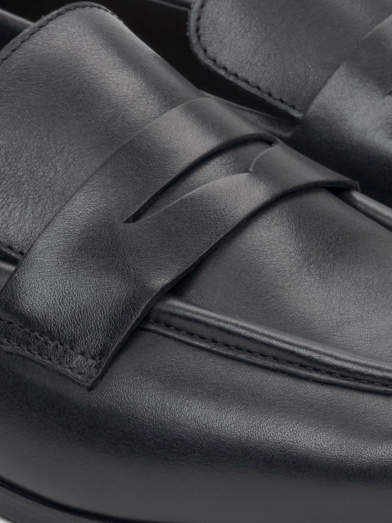 Туфли и лоферы Estro модель 09-3230223-101 Фото