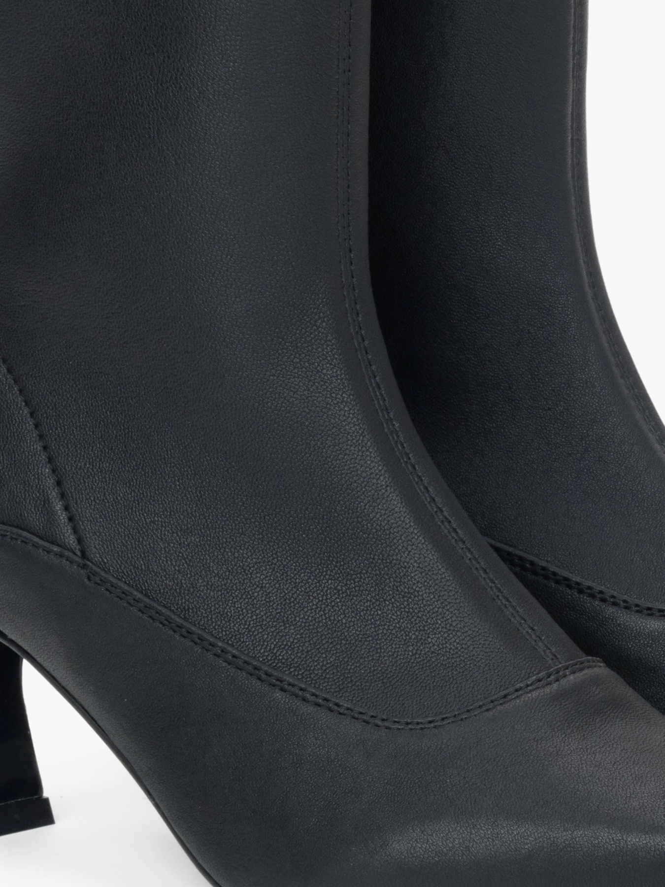 Ботинки и сапоги Estro модель 392201-10101 Фото