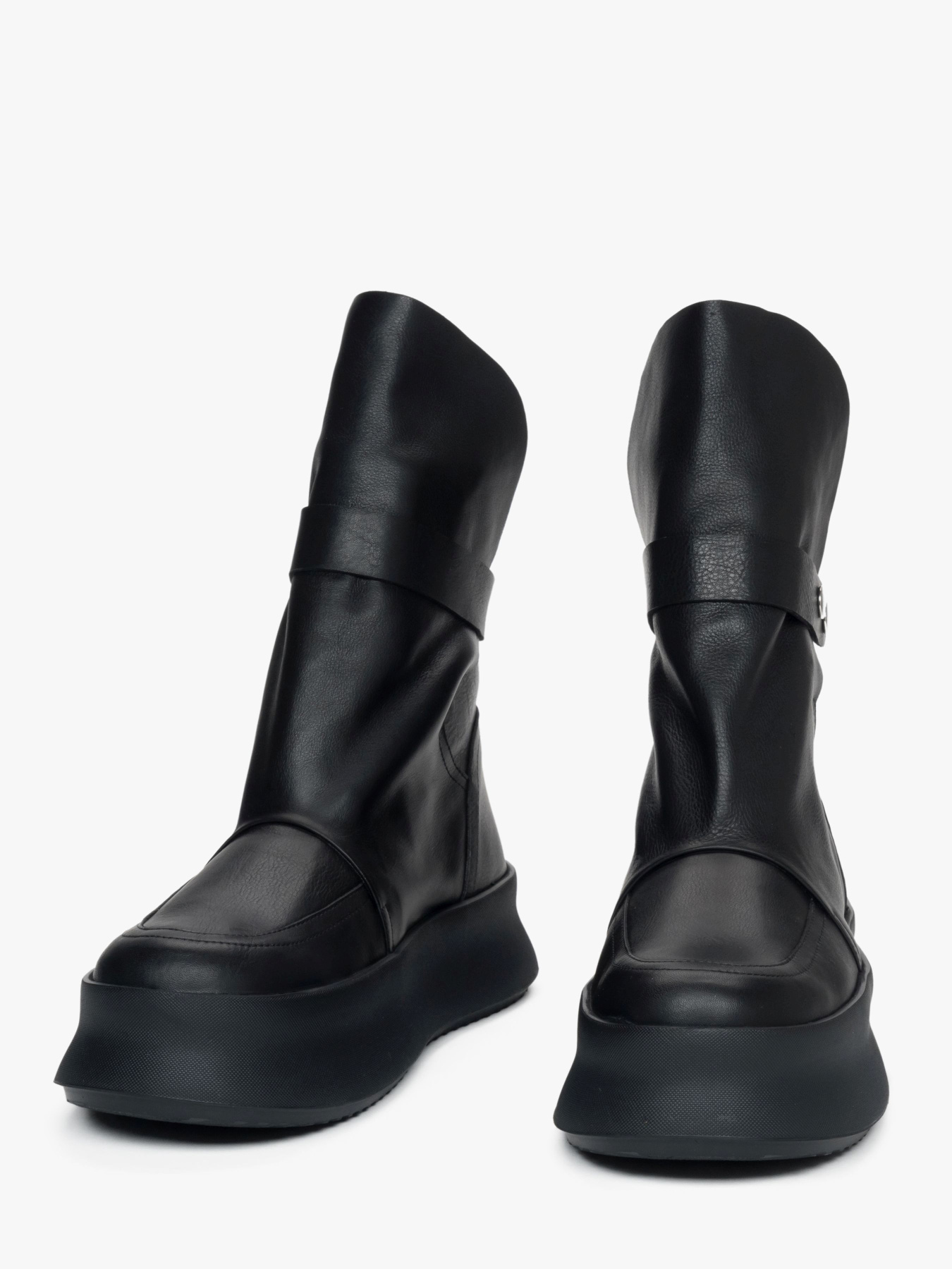 Ботинки и сапоги Estro модель 87-29579-101 Фото