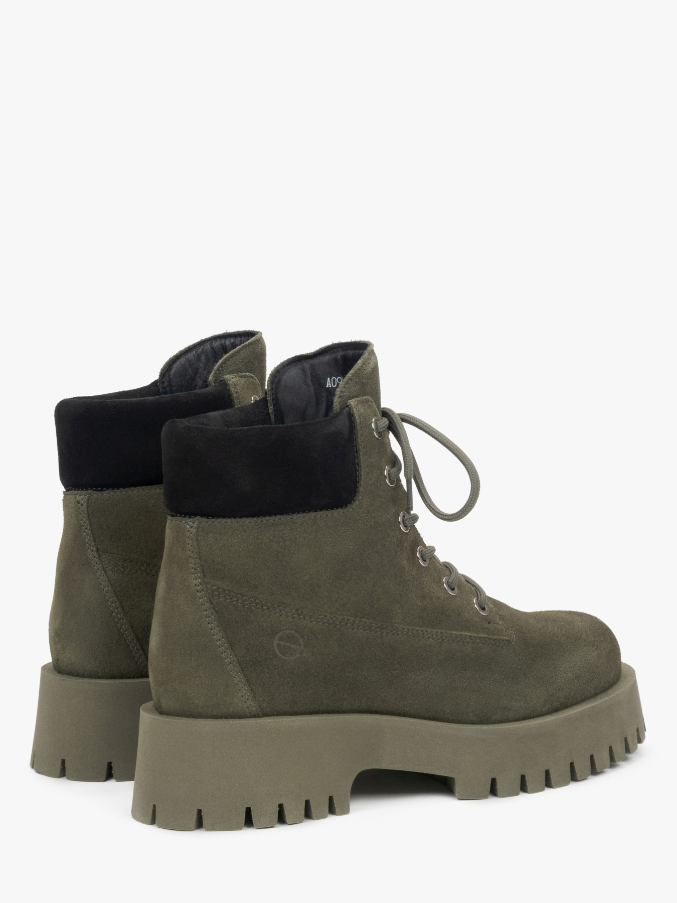 Ботинки и сапоги Estro модель 09-3329007-30136 Фото