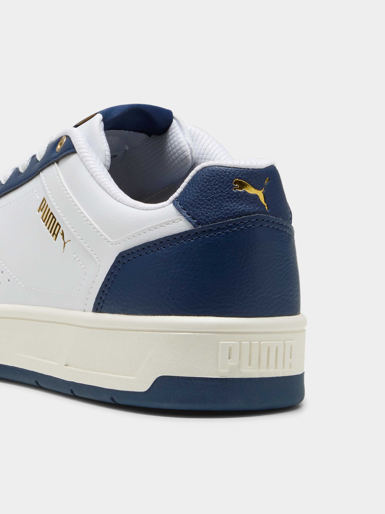 Кеди низькі PUMA Court Classic модель 395018 Кеди низькі PUMA Court Classic модель 395018 Фото