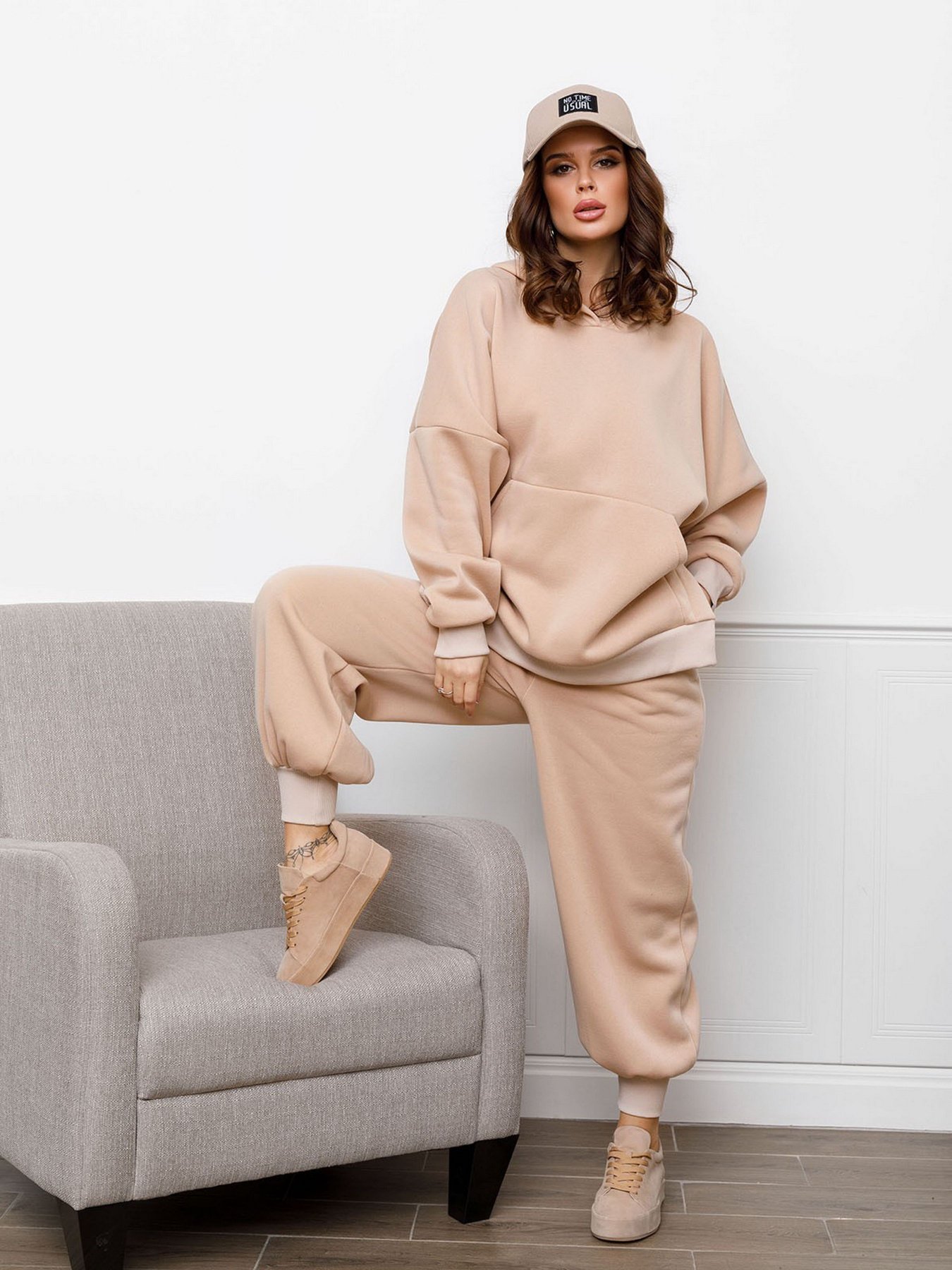 Повсякденний костюм ISSA Plus модель 12305_beige Фото