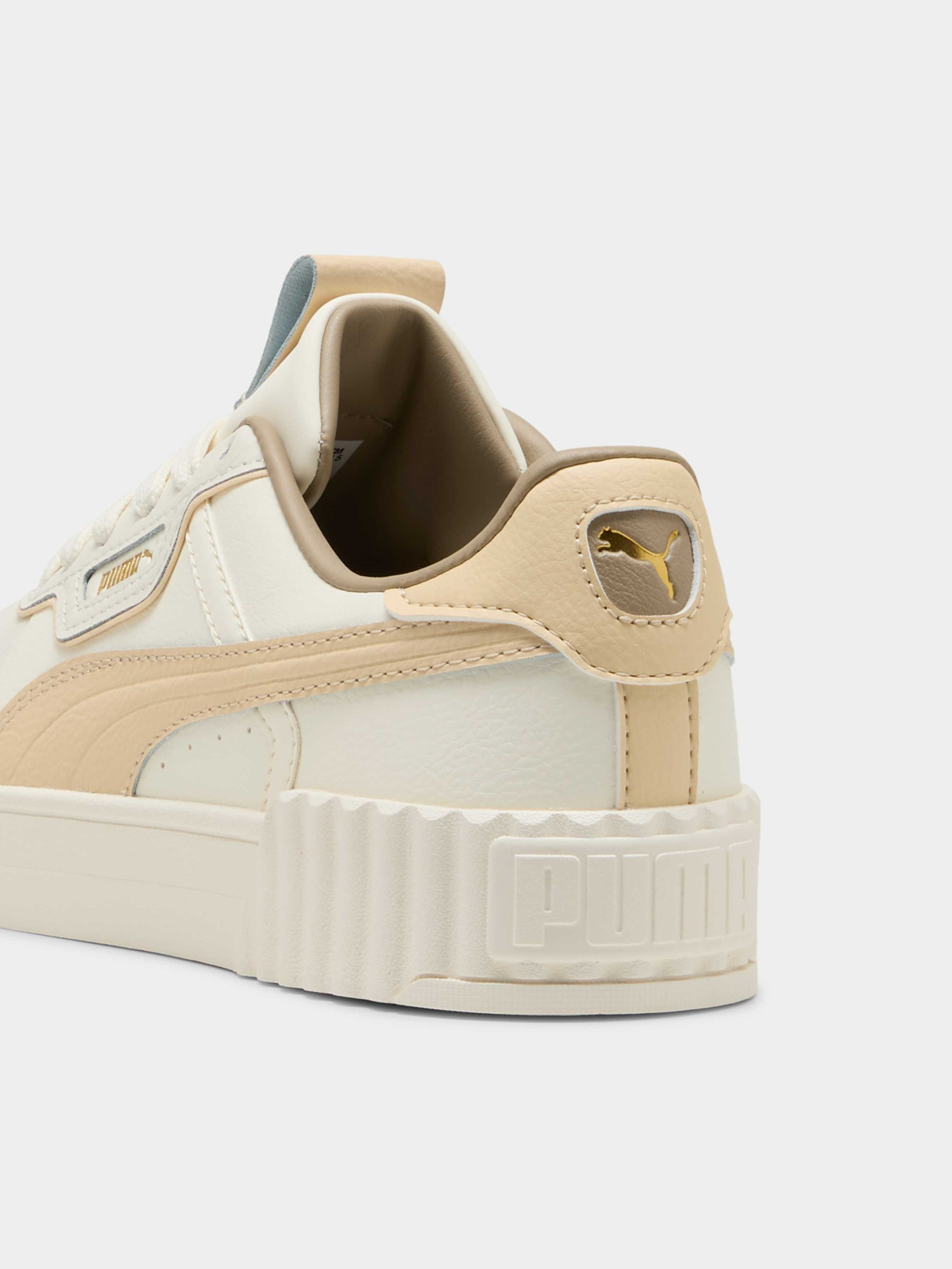 Кеди низькі PUMA Carina 3.0 Luxe модель 400724 Фото