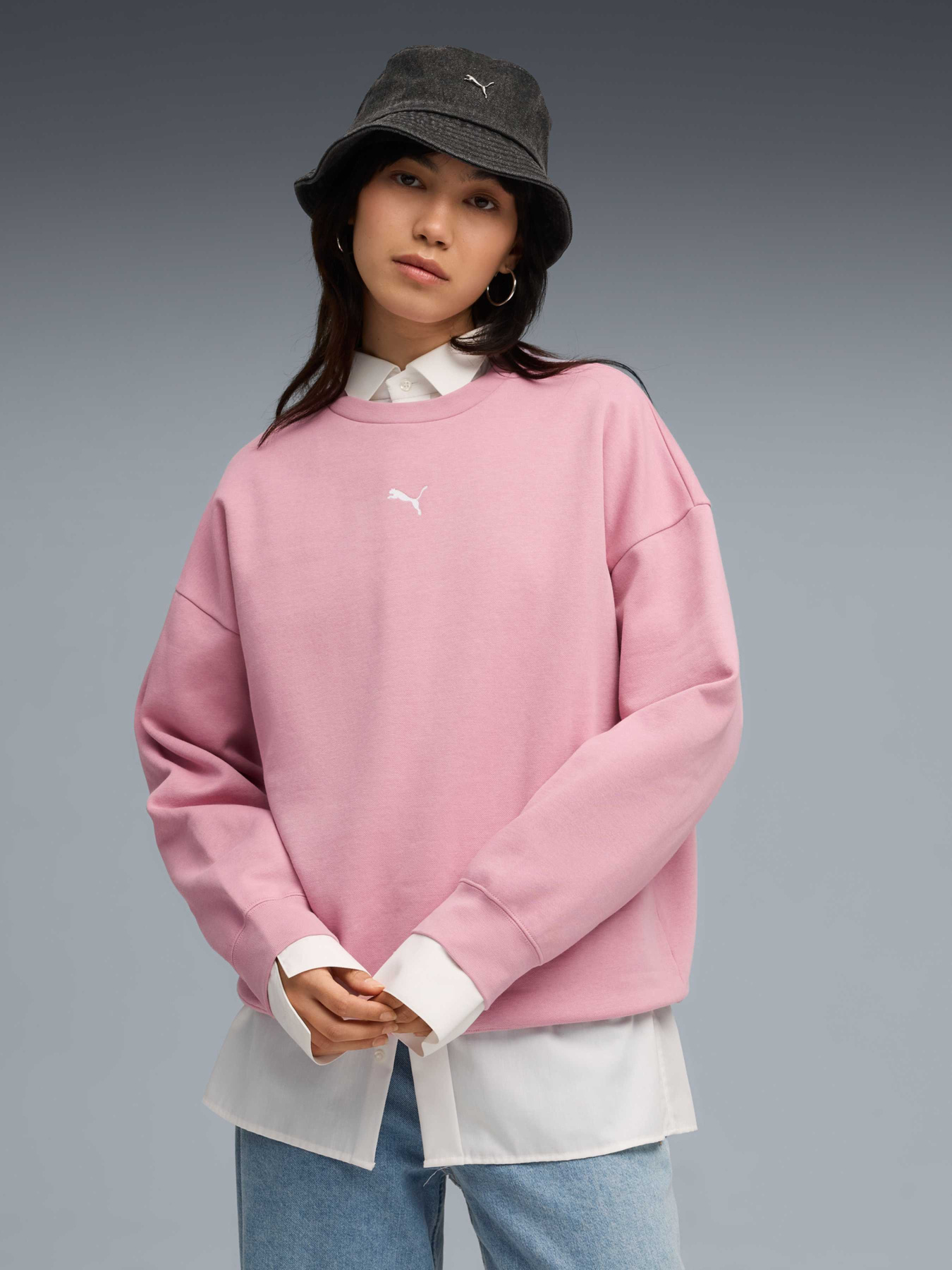 Свитшот PUMA Ess Oversized Crew модель 685400 Фото