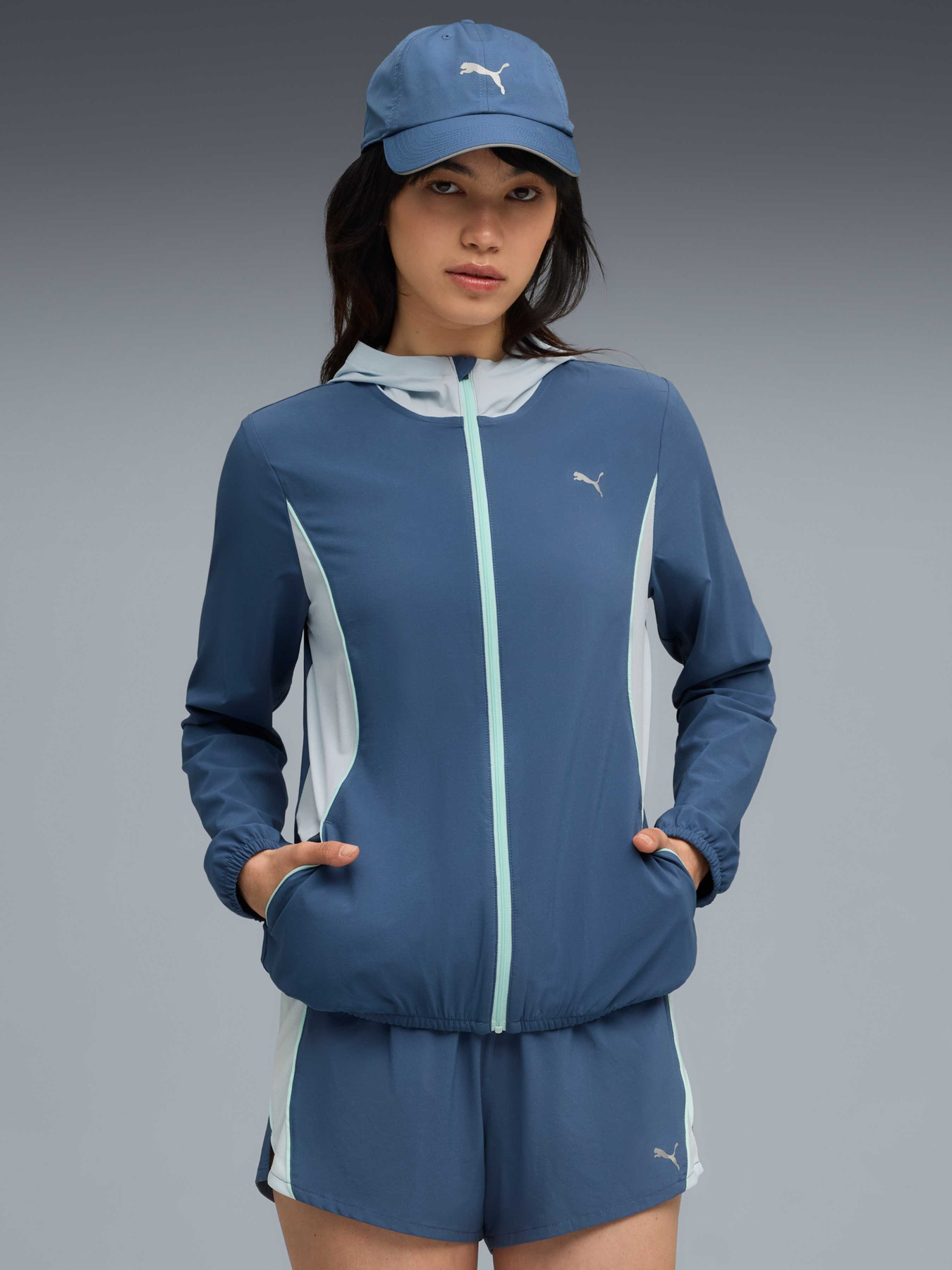 Демісезонна куртка PUMA Run Velocity Woven Jacket W модель 526584 Фото