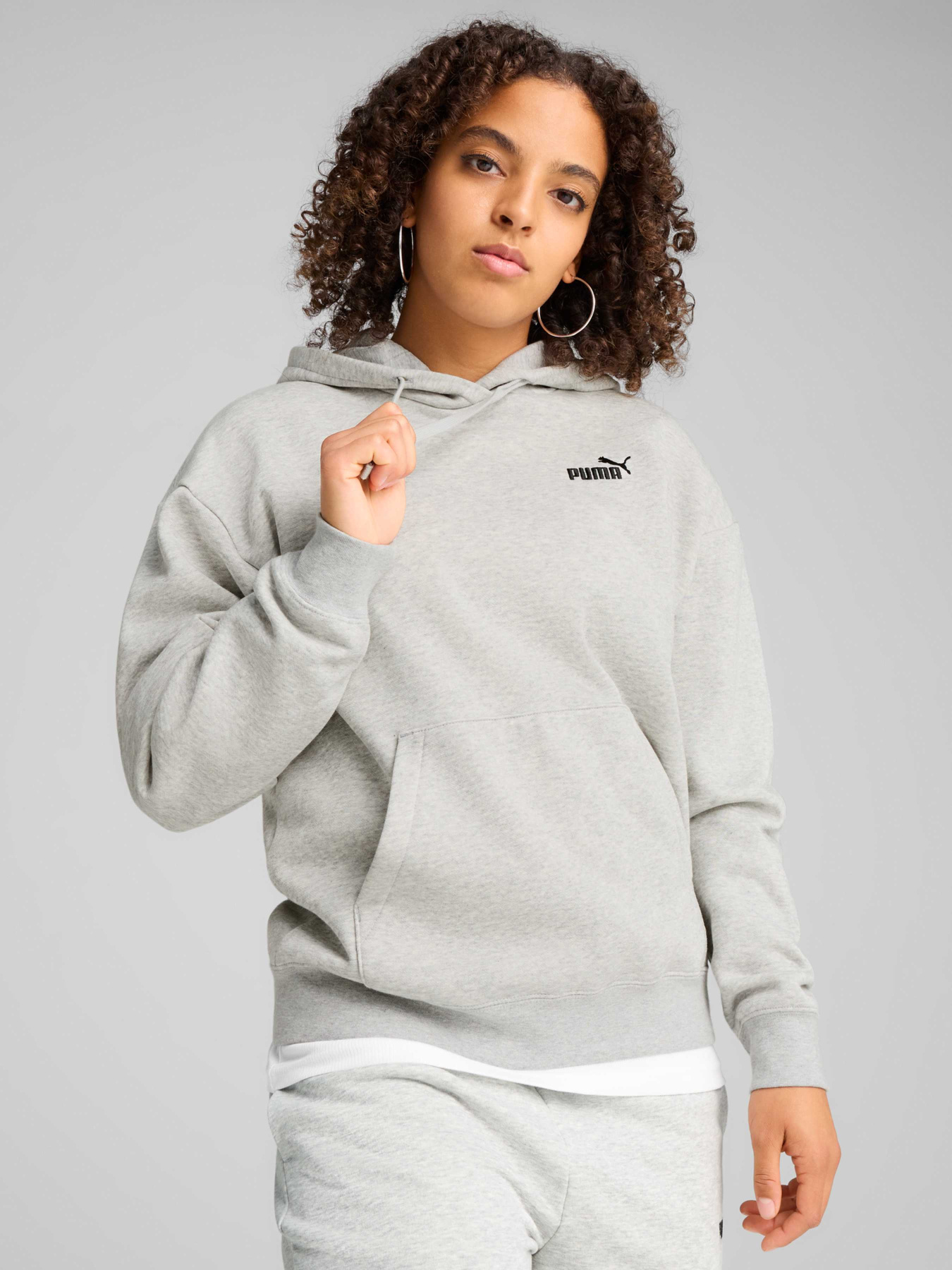 Худи PUMA Ess Small No. 1 Logo Hoodie модель 682396 Фото