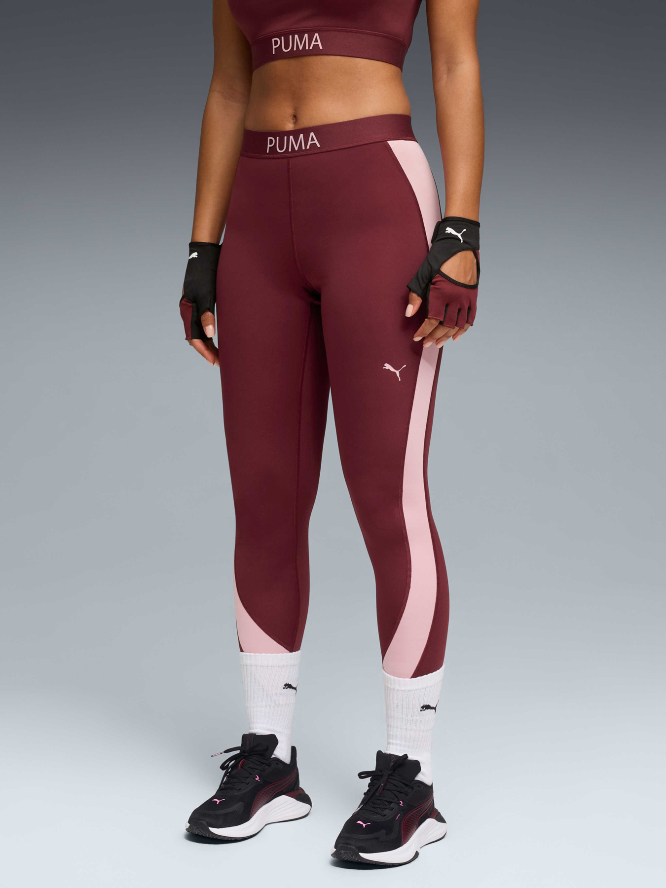 Спортивные леггинсы PUMA W Strong Cb Tight модель 526679 Фото