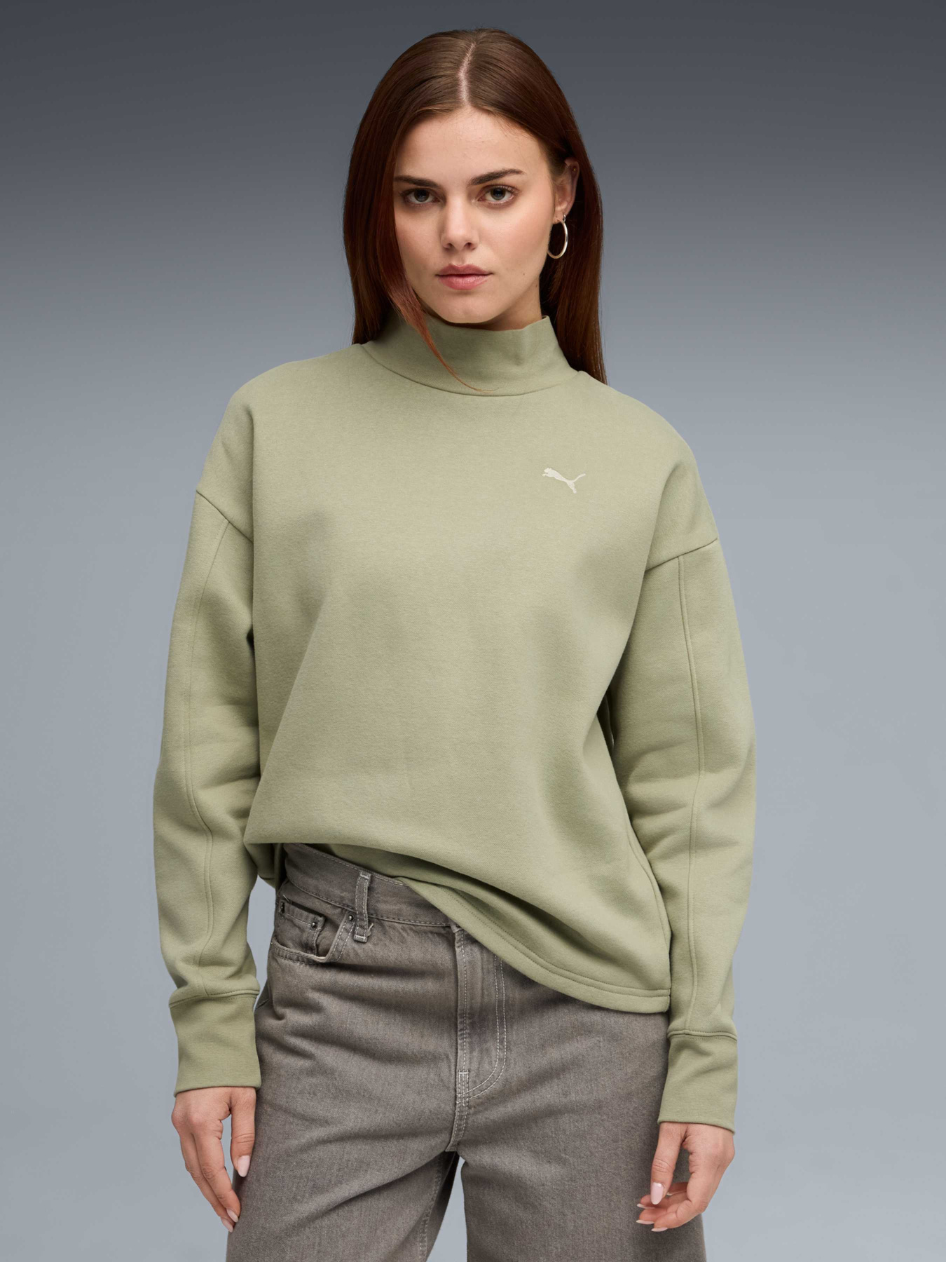 Водолазка PUMA Her Relaxed Crew Fl модель 688152 Фото