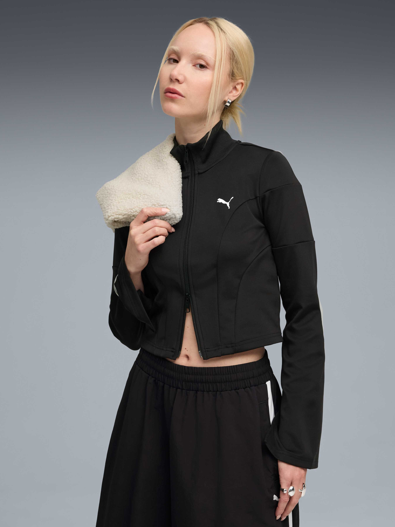 Кофта спортивная PUMA Dare To Slim Track Jacket модель 632146 Фото