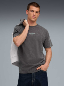 Футболка PUMA Graphic Relaxed Washed Tee модель 632119 Фото