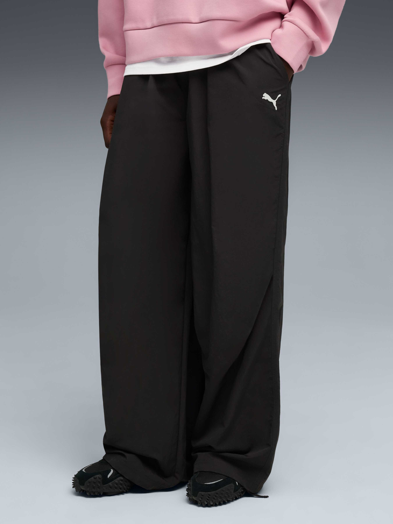 Повсякденні штани PUMA Wardrobe Ess Parachute Pants модель 632068 Фото