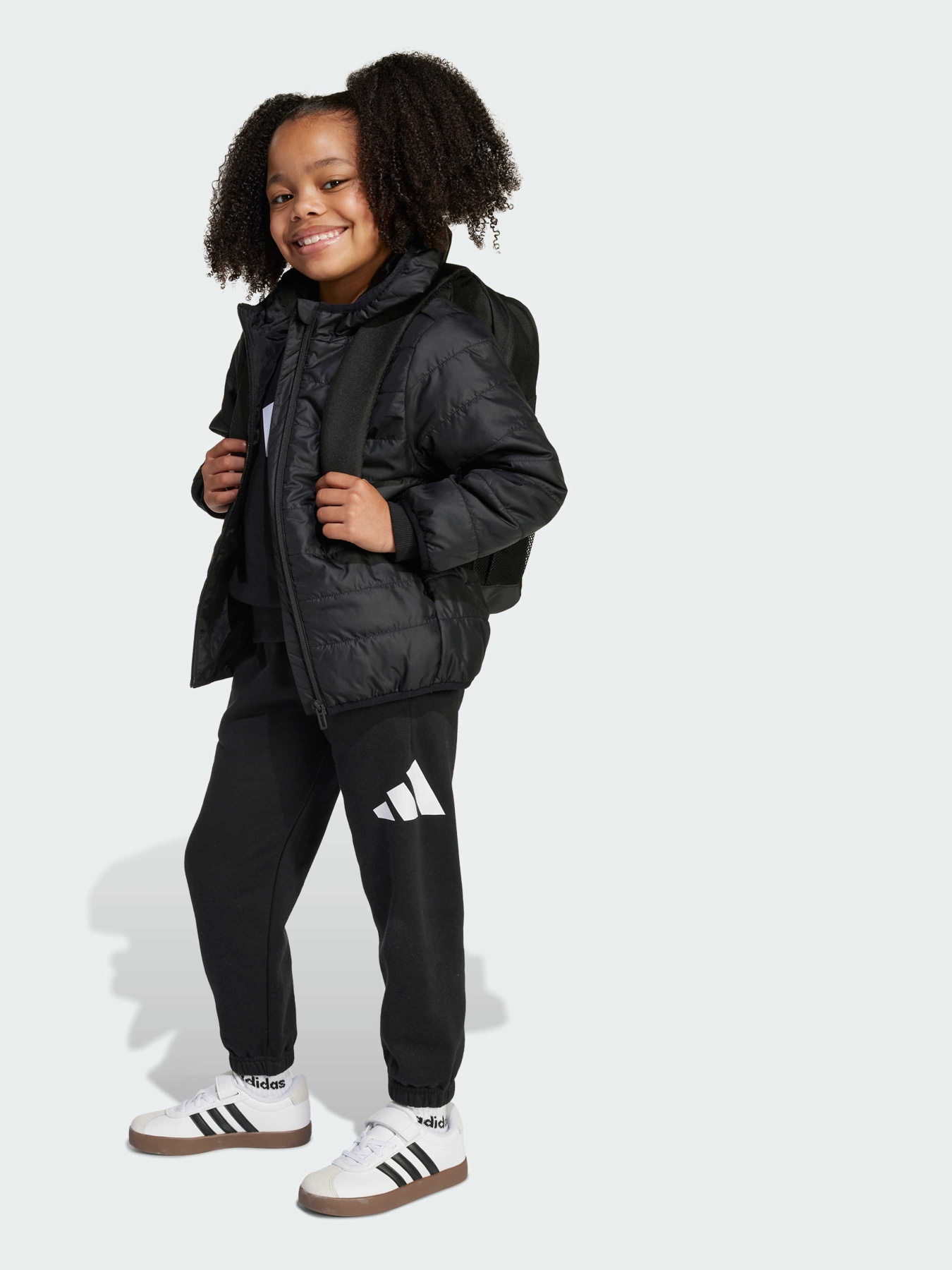 Демисезонная куртка Adidas модель JL7442 Фото