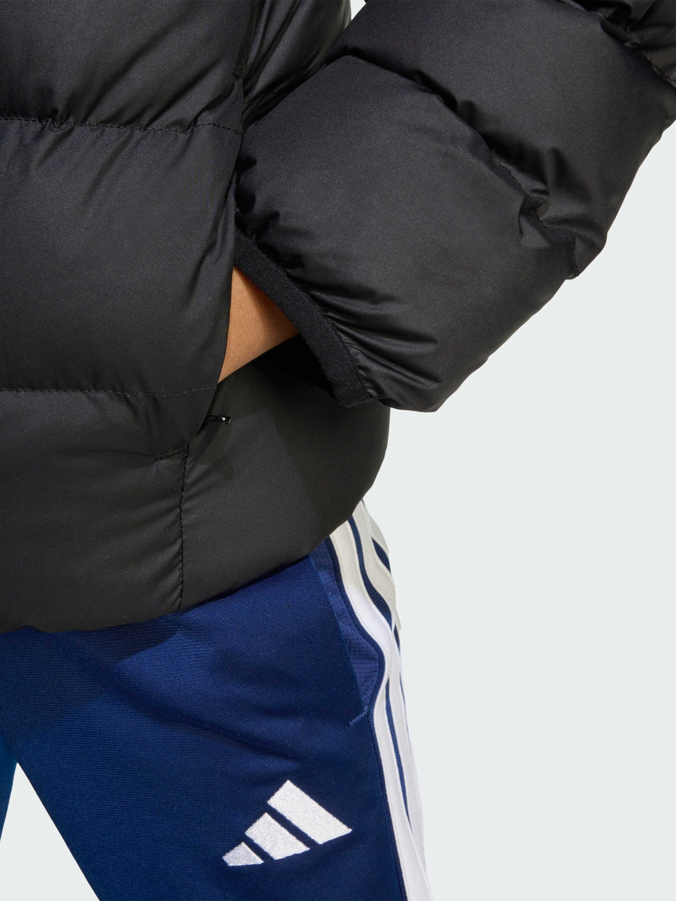 Зимова куртка Adidas модель JM8864 Фото