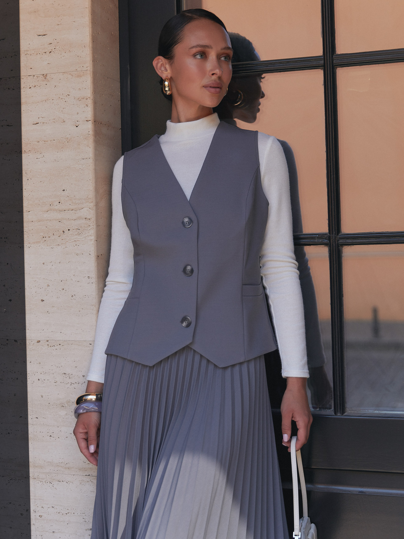 Жилет классический Seventeen модель 2325.6451 Фото