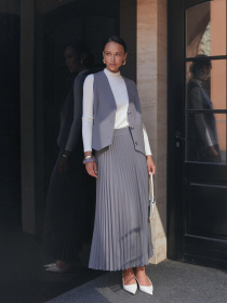 Классический жилет Seventeen модель 2325.6451 Классический жилет Seventeen модель 2325.6451 Фото