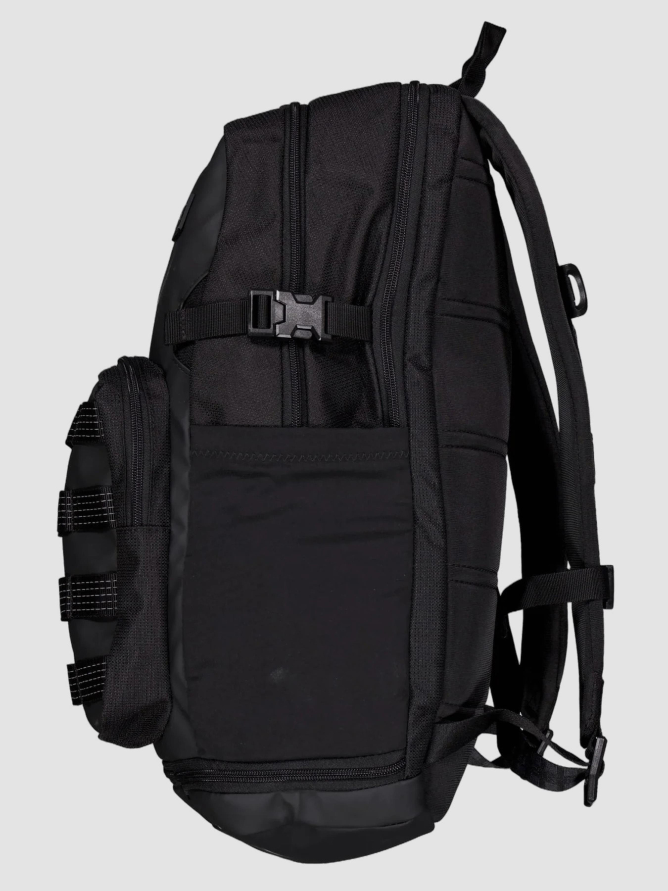 Рюкзак Under Armour Ua Triumph Sport Backpack 21L модель 1372290-003 Фото