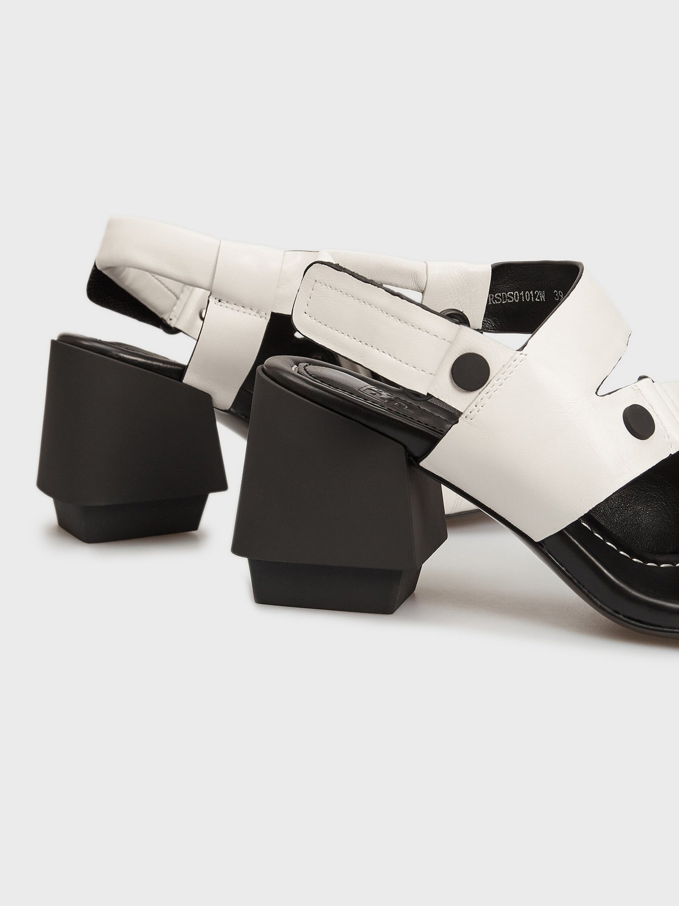 Босоніжки PRPY модель PRSDS01012W Фото