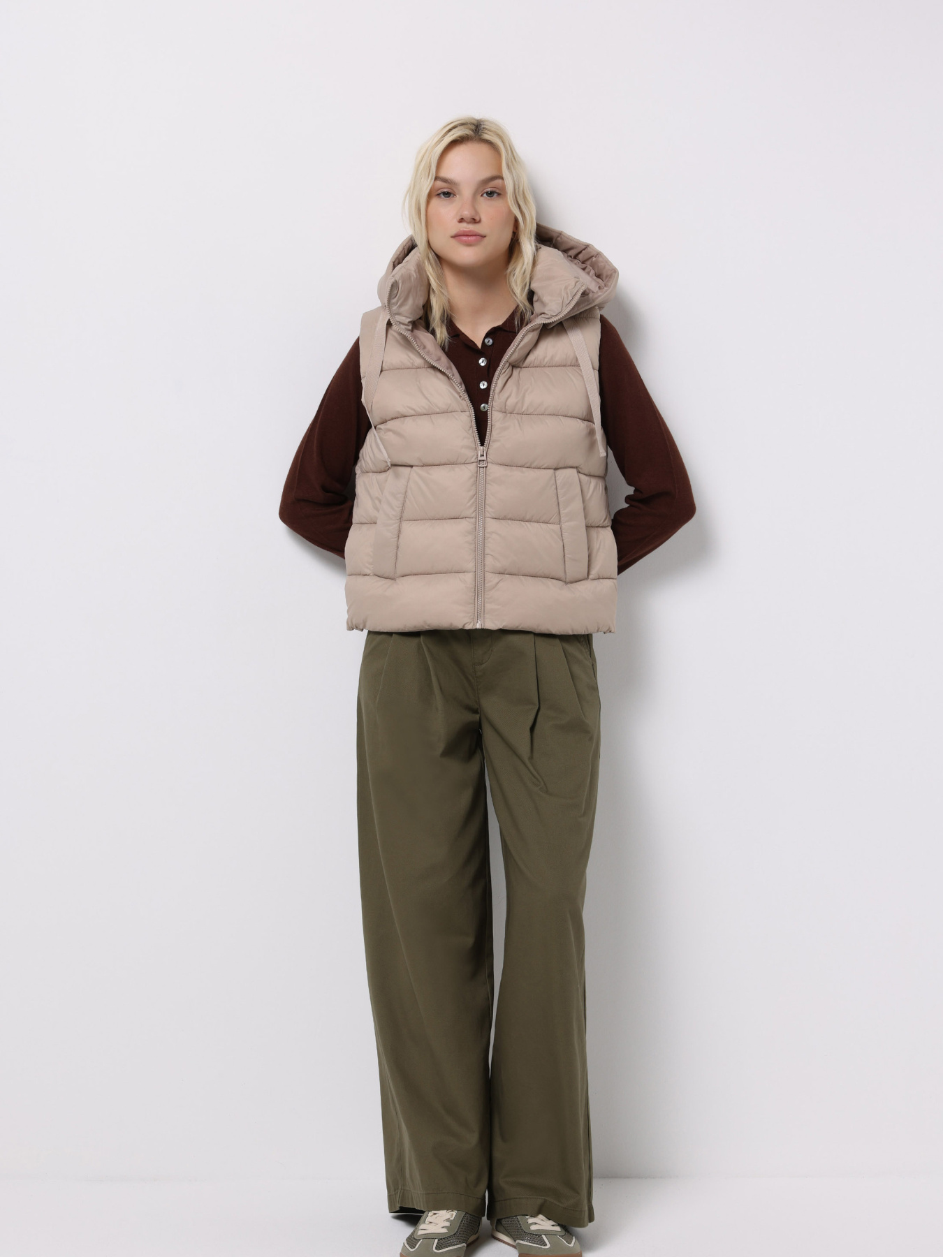 Куртки и дубленки Colin’s модель CL1075668_Q1.V1_BEI Фото