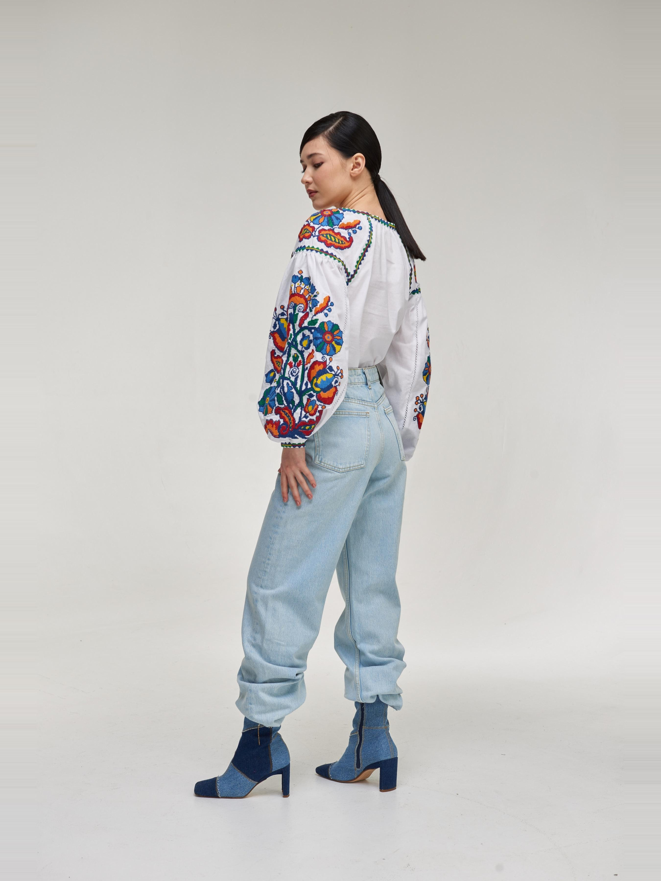 Вишиванки MEREZHKA модель rj602 Фото