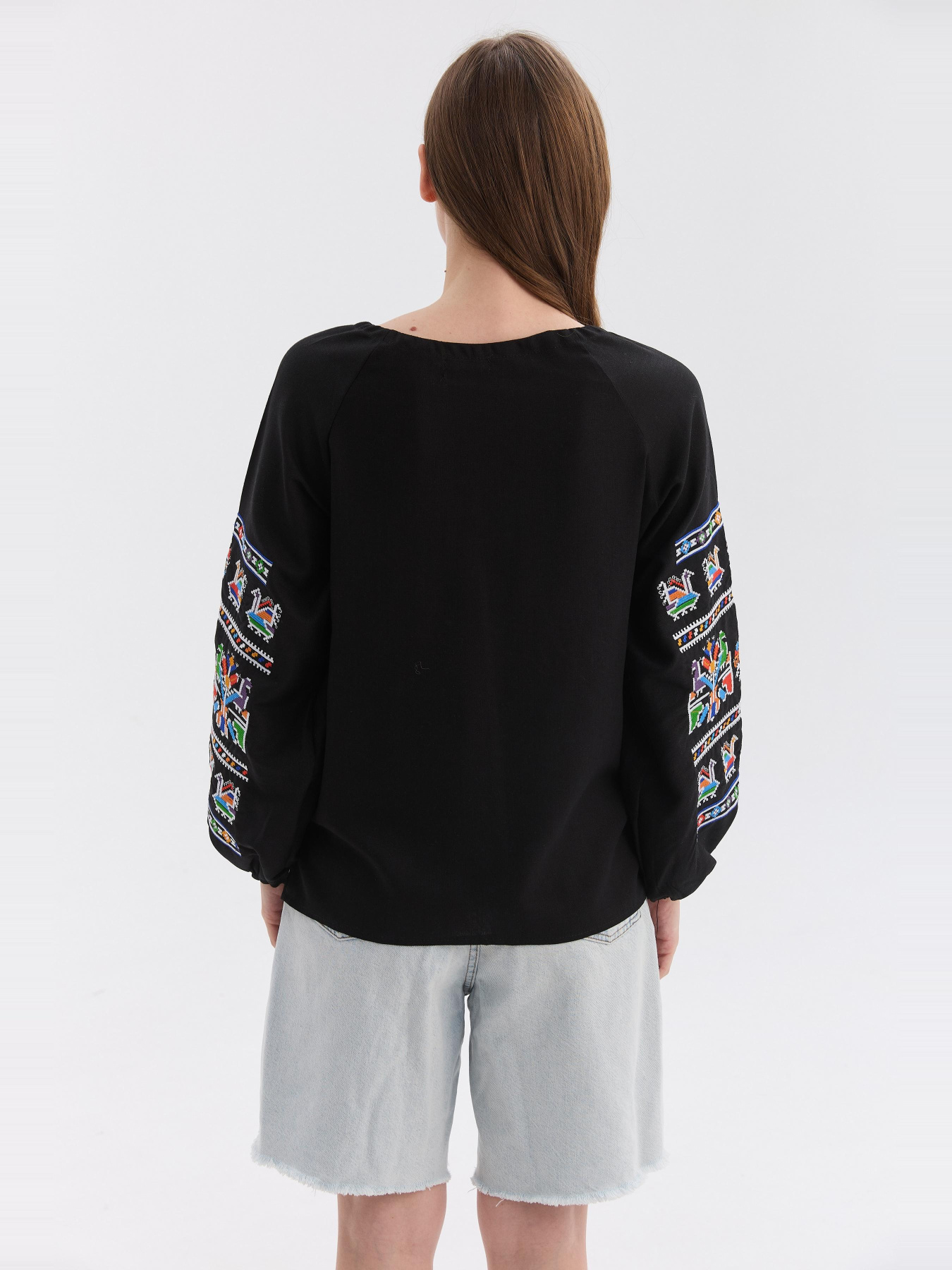 Вышиванки MEREZHKA модель rj302 Фото