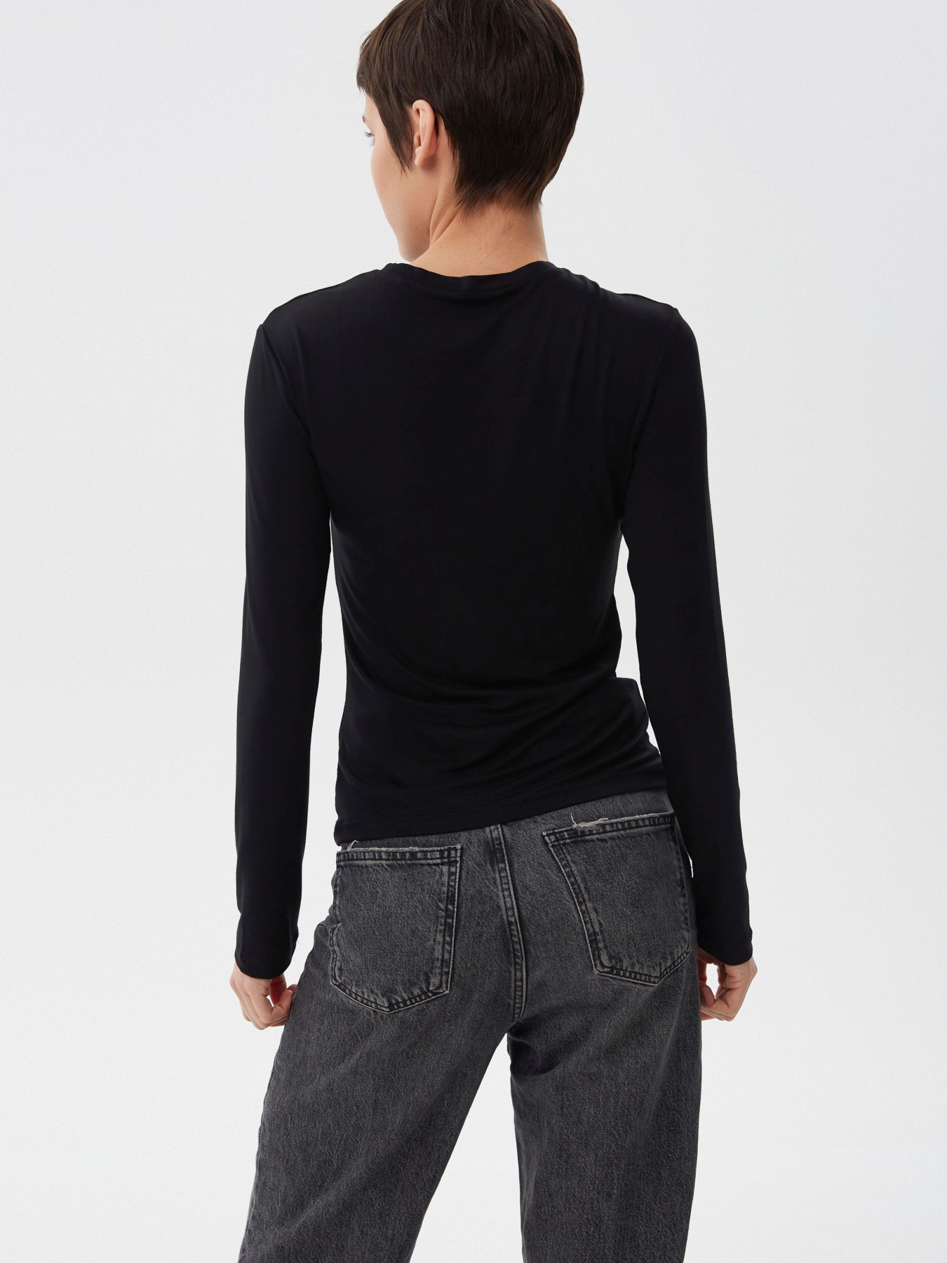 Лонгслів Estro модель 50-1-1-2601 Лонгслів Estro модель 50-1-1-2601 Фото