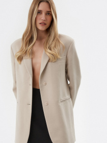 Жакет класичний ESTRO 447-06123, колір бежевий модель 447-06123 Жакет класичний ESTRO 447-06123, колір бежевий модель 447-06123 Фото
