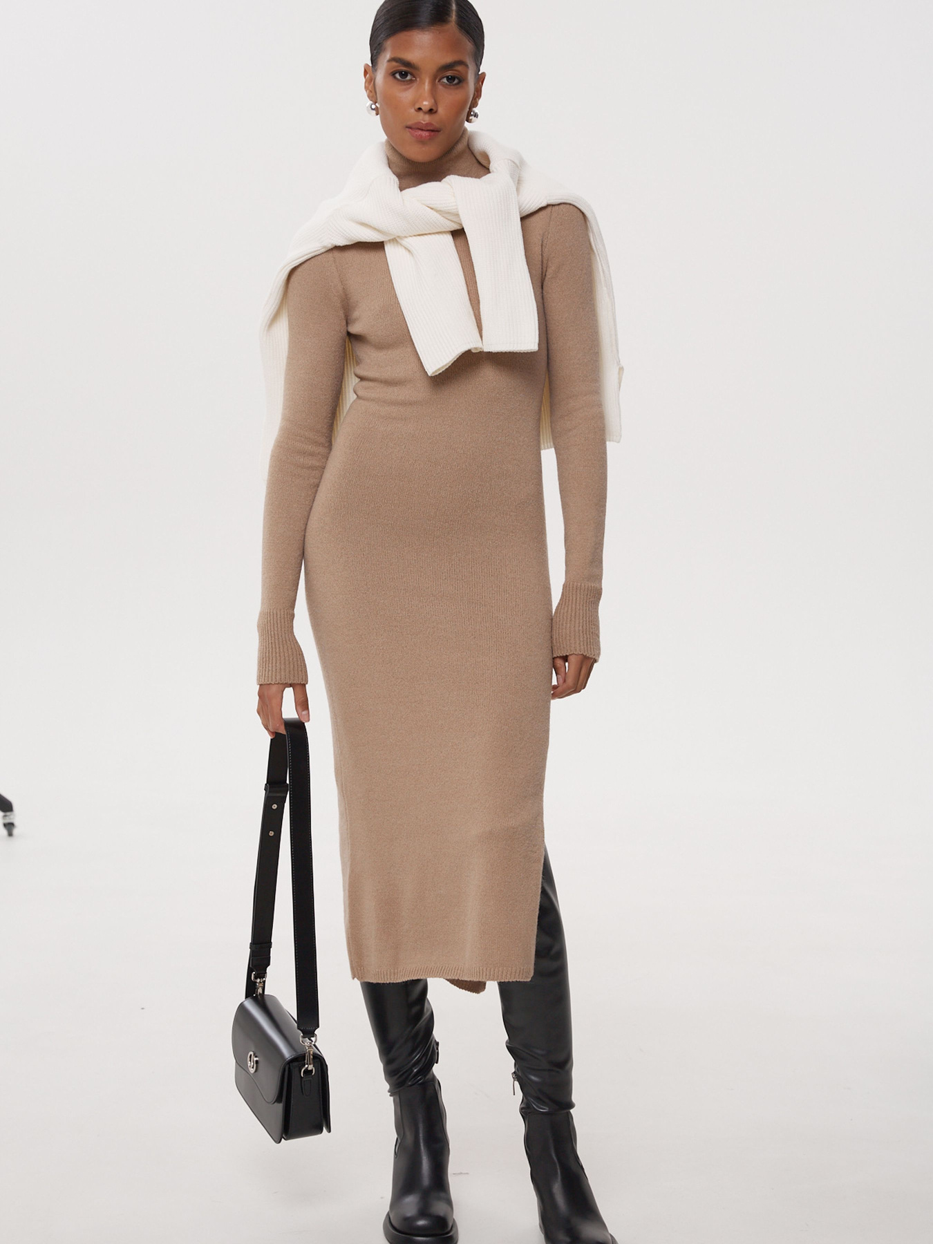 Платья Estro модель 865-013208 Фото