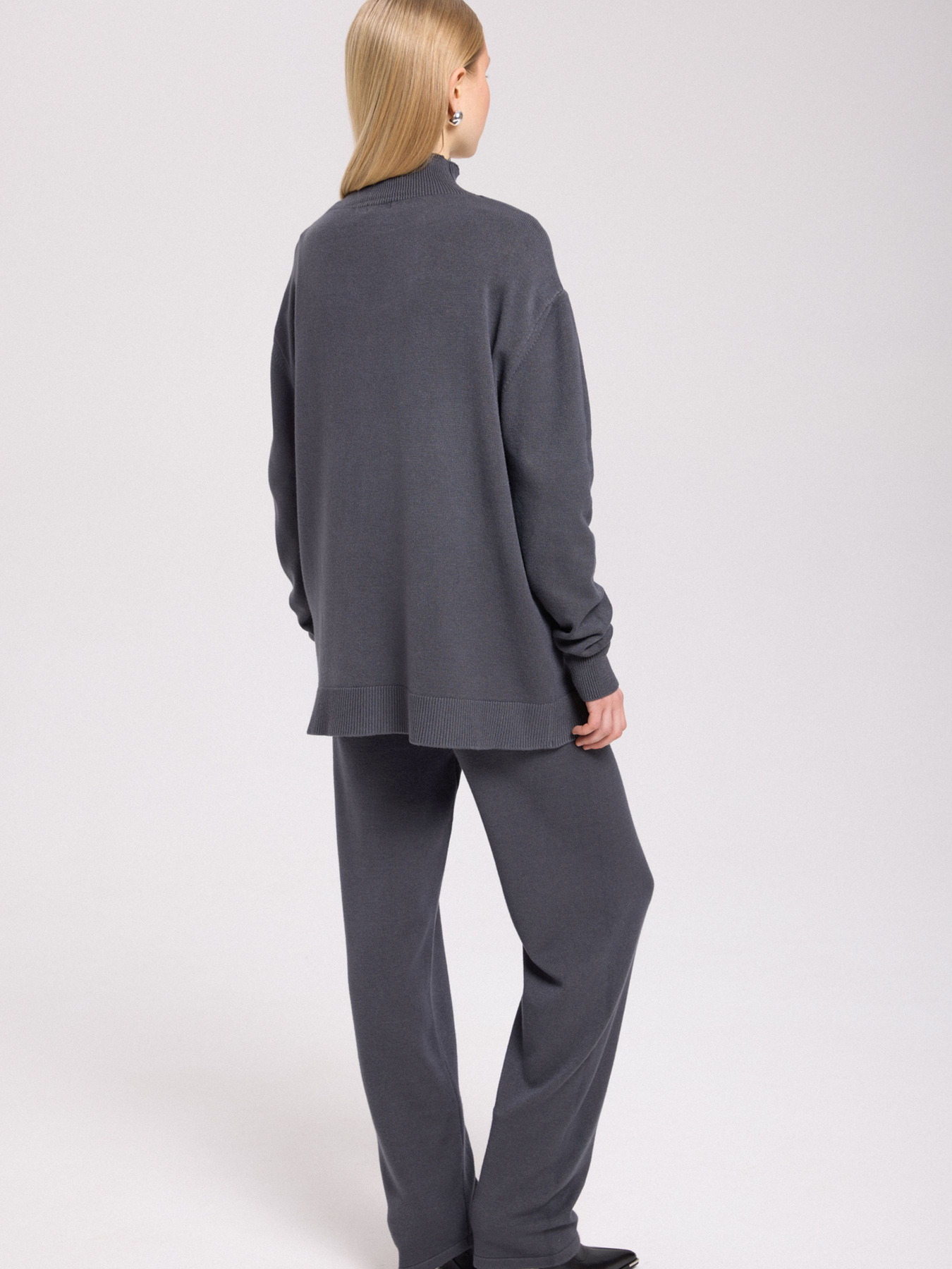 Костюм в'язаний ESTRO 3295-3-073009, колір темно-сірий модель 3295-3-073009 Фото