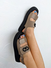 Сандалии INNOE модель 777558-1 Сандалии INNOE модель 777558-1 Фото